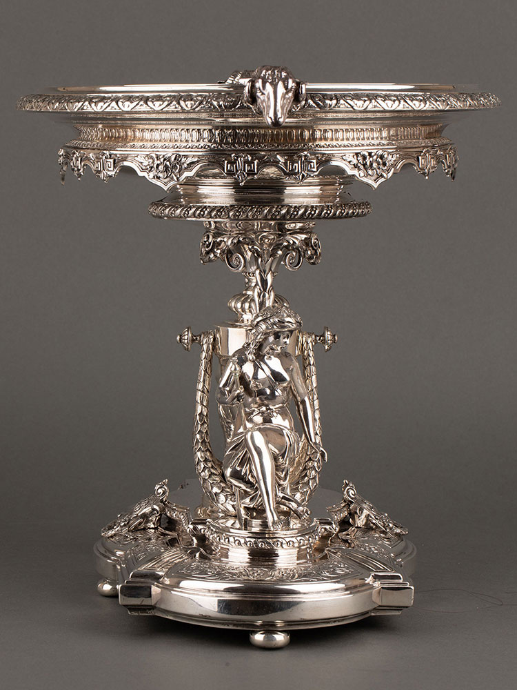 独角鹿西洋古董1878年英国出品古希腊神话主题纯银精雕果樽